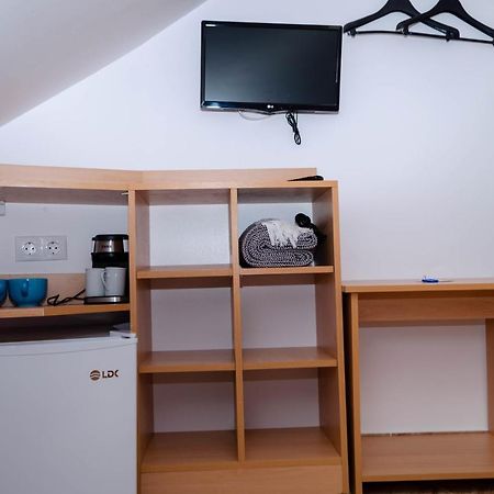 Appartamento Mansarda Mica Cu Baie Proprie Cluj-Napoca Esterno foto